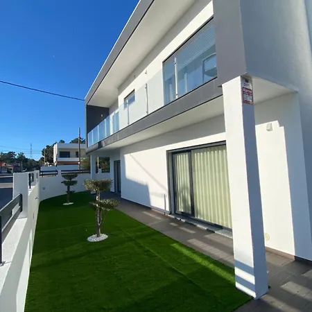 Вилла Luxury Surrounded By Nature And Амора