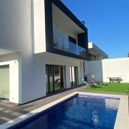 Luxury Surrounded By Nature And Villa