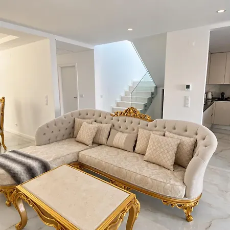 Villa Luxury Between Nature And The Amora