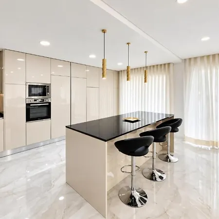 Luxury Between Nature And The Amora