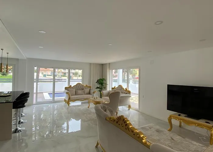 Luxury Surrounded By Nature And 빌라 *